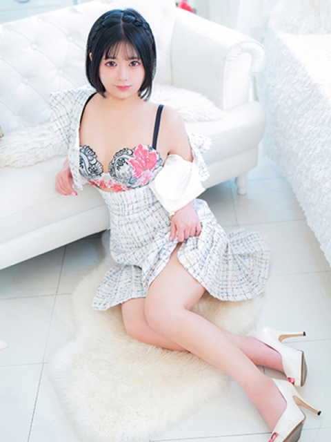 A.イチゴ3